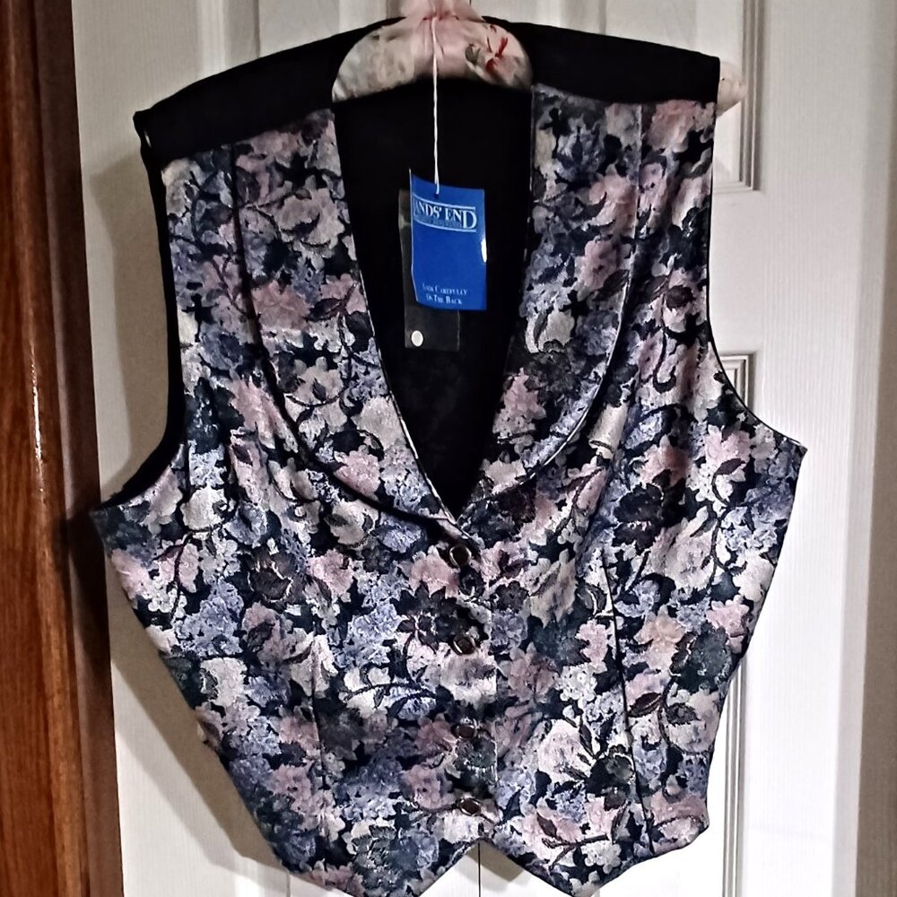 Lovely Ladies Vest Approx Size 10